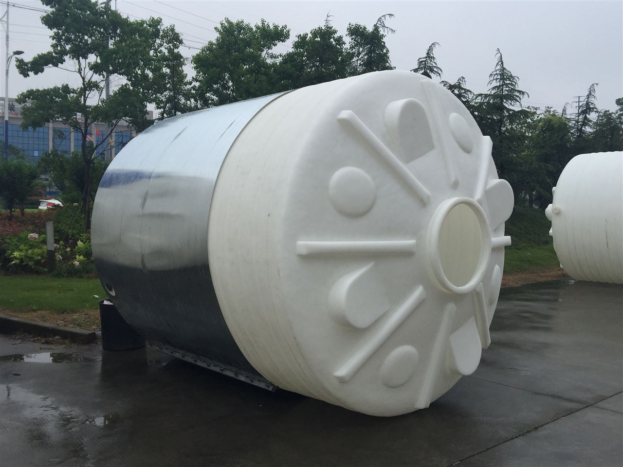 耐酸碱塑料储罐在化工行业应用解析