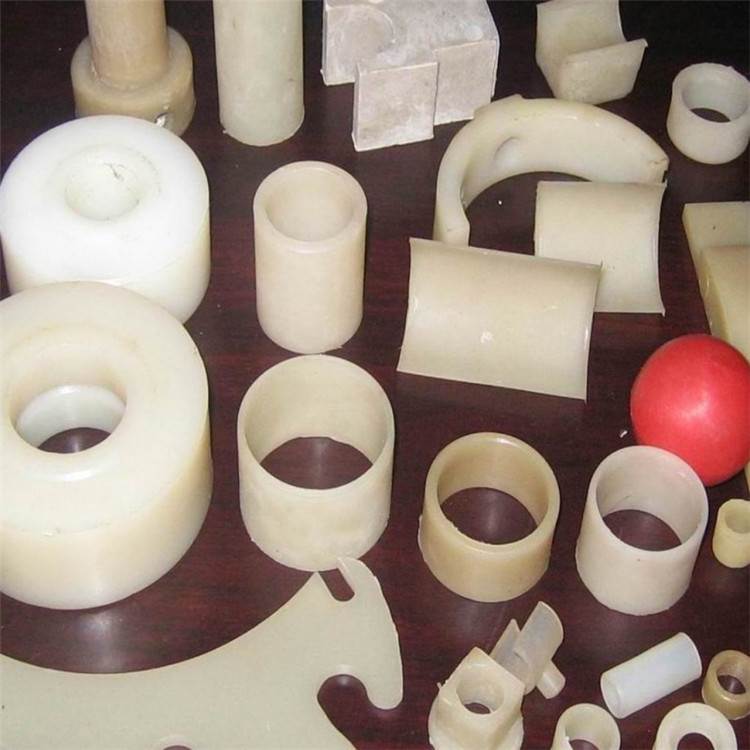 做塑料制品，从原料到成品的过程探索