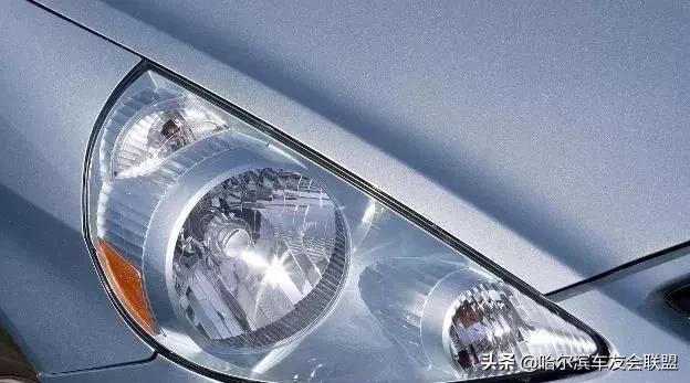 哈尔滨塑料制品厂的繁荣与发展，产业支柱的崛起